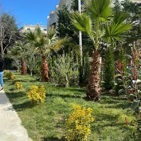 Hira Apartment